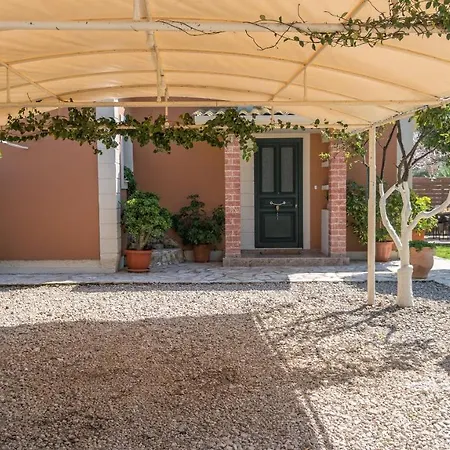 Ferienhaus Star Jasmine House Acharavi Litheres